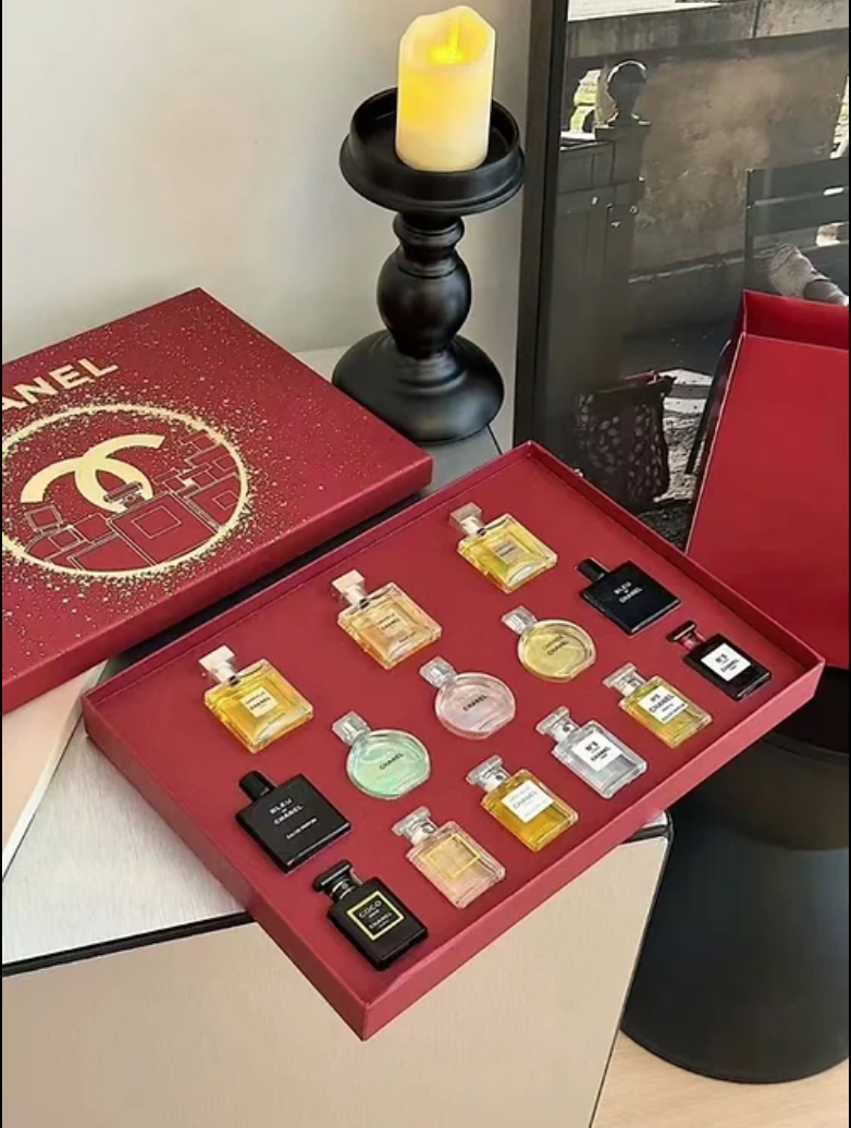 Chanel 14-Piece Fragrance Grand Set - Image 5
