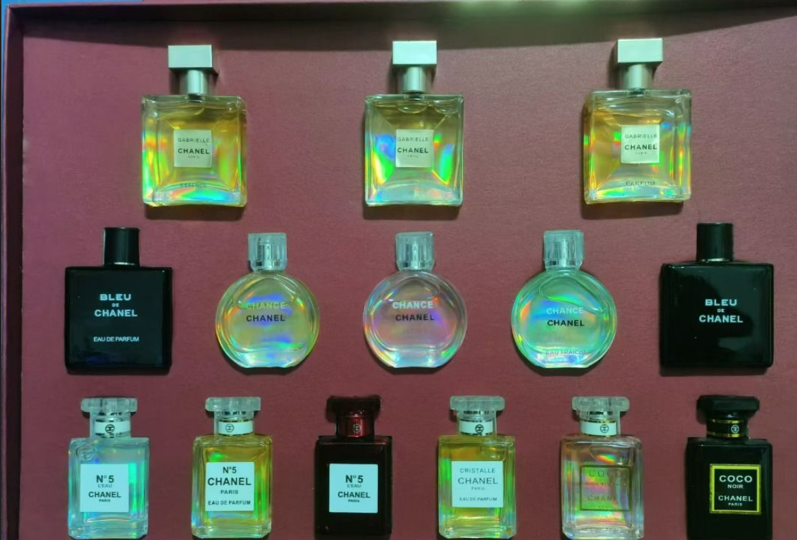 Chanel 14-Piece Fragrance Grand Set - Image 2