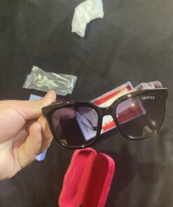 Gucci Black Sunglasses – Iconic Green & Red Stripes – Includes Box & Velvet Case